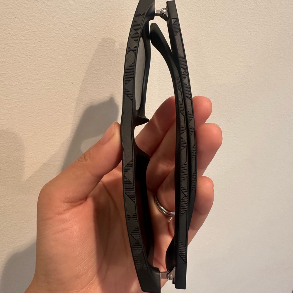 New Burberry Matte Black Sunglasses - Picture 6 of 10